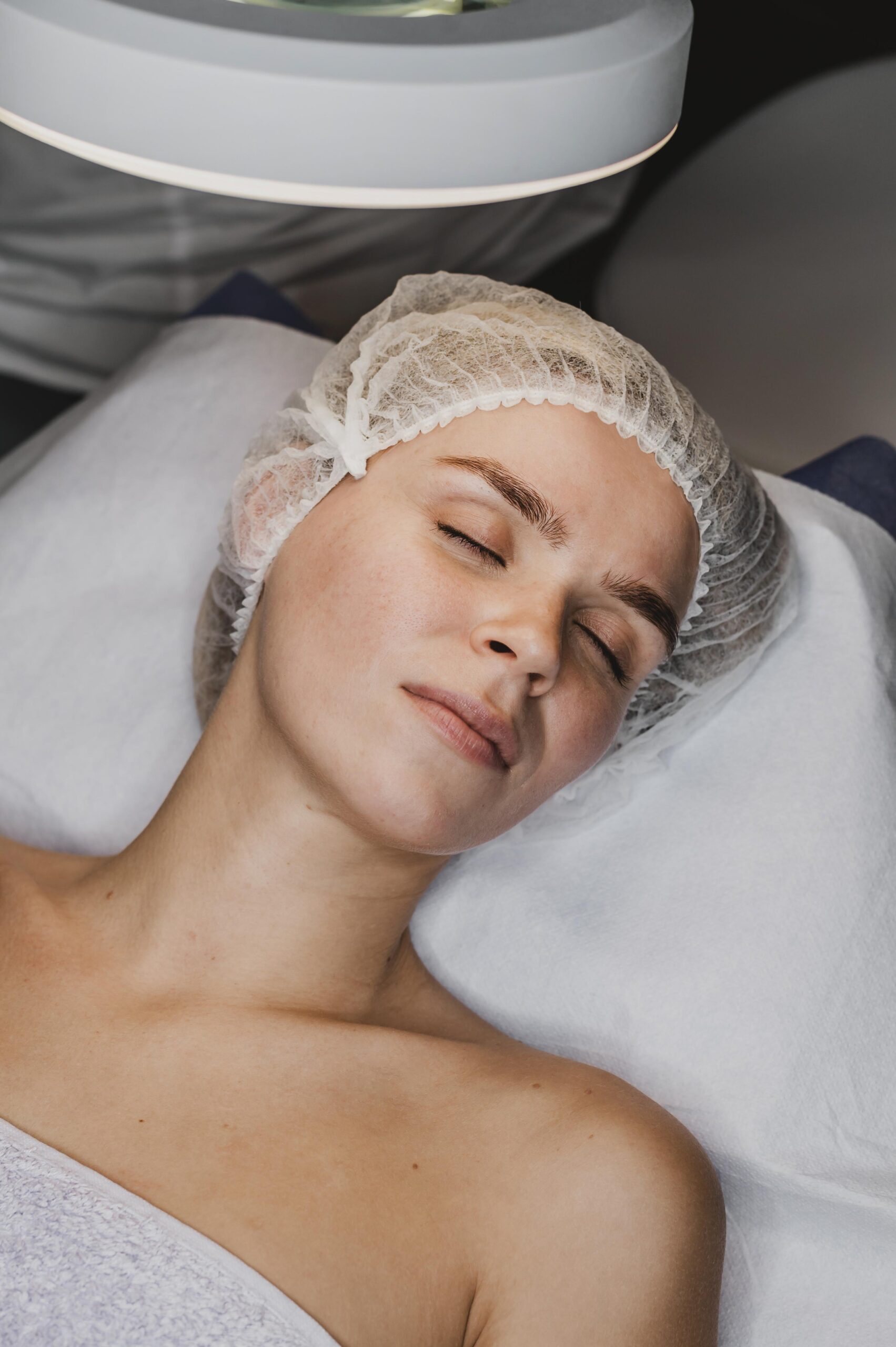 young-woman-getting-skincare-procedure